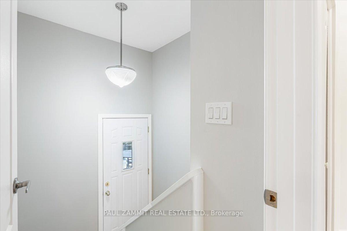 Photo 14 of 12 Brightbay Crescent, Markham, Grandview — HOMEH