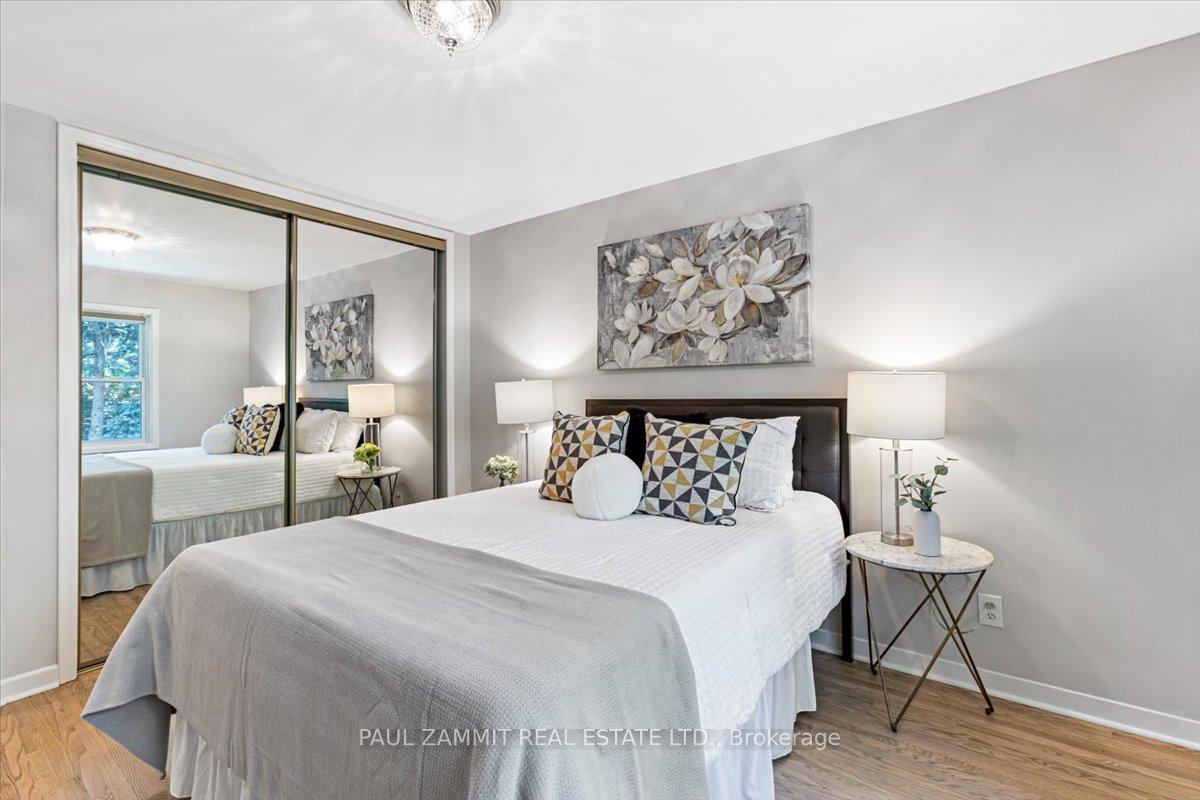 Photo 16 of 12 Brightbay Crescent, Markham, Grandview — HOMEH