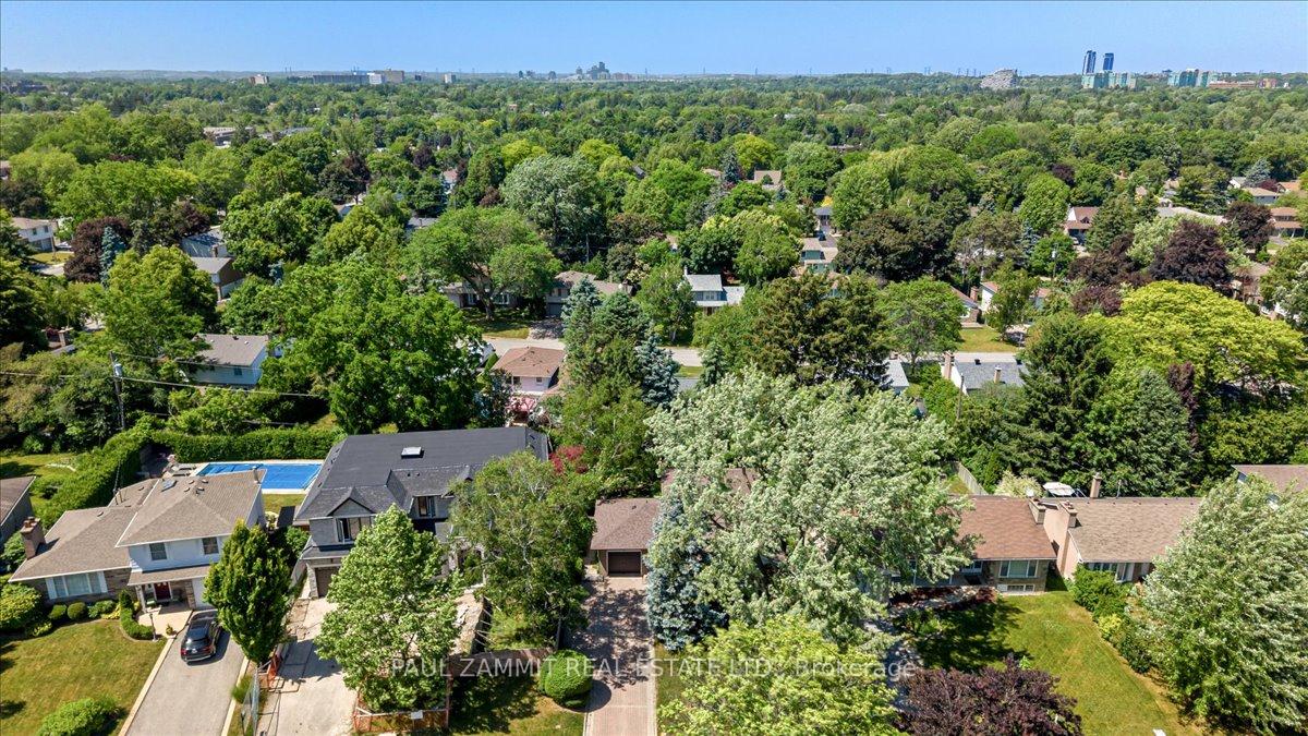 Photo 32 of 12 Brightbay Crescent, Markham, Grandview — HOMEH