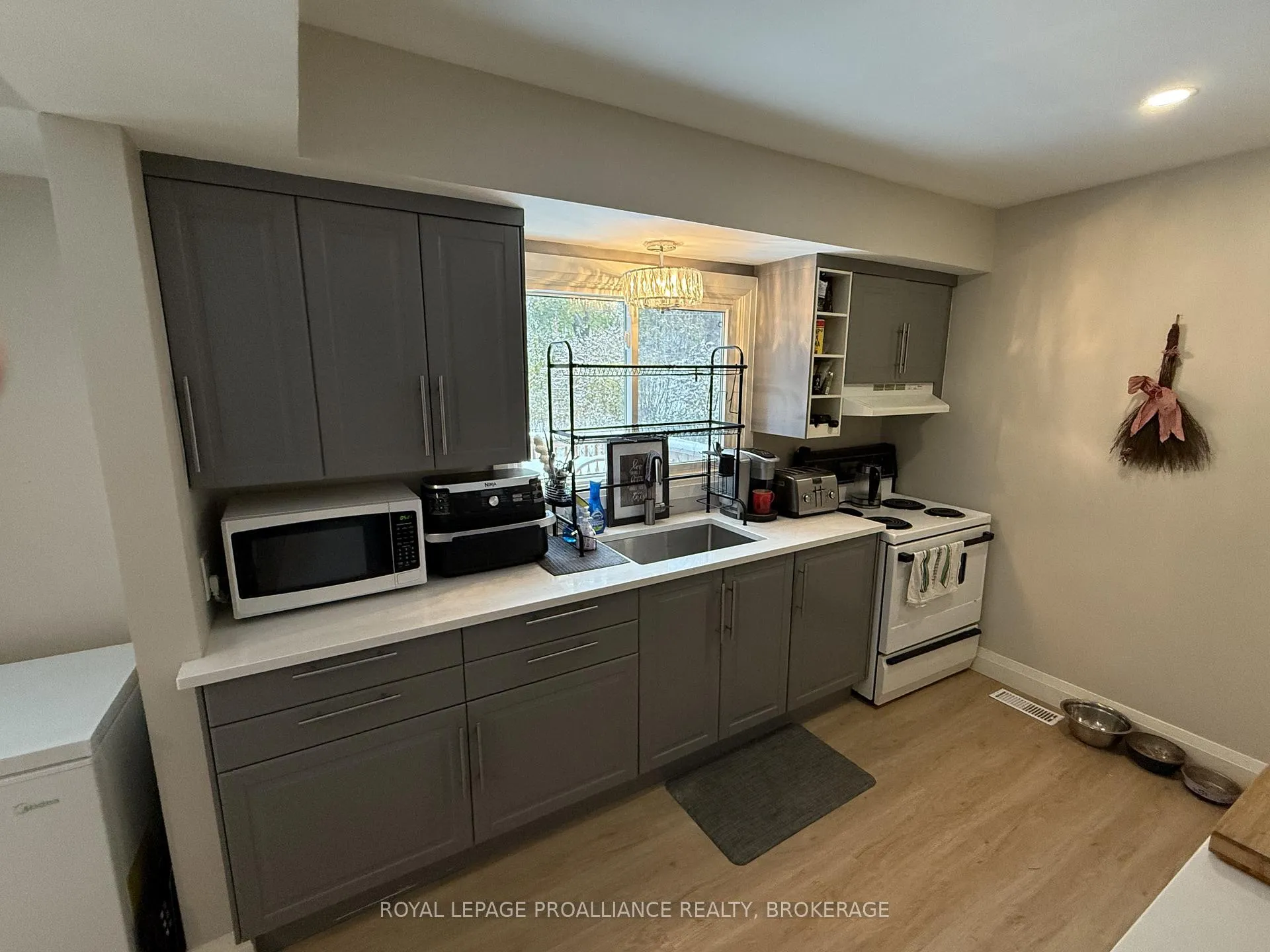 Photo 5 of 1000 Bourne Crescent, Kingston, South of Taylor-Kidd Blvd — HOMEH