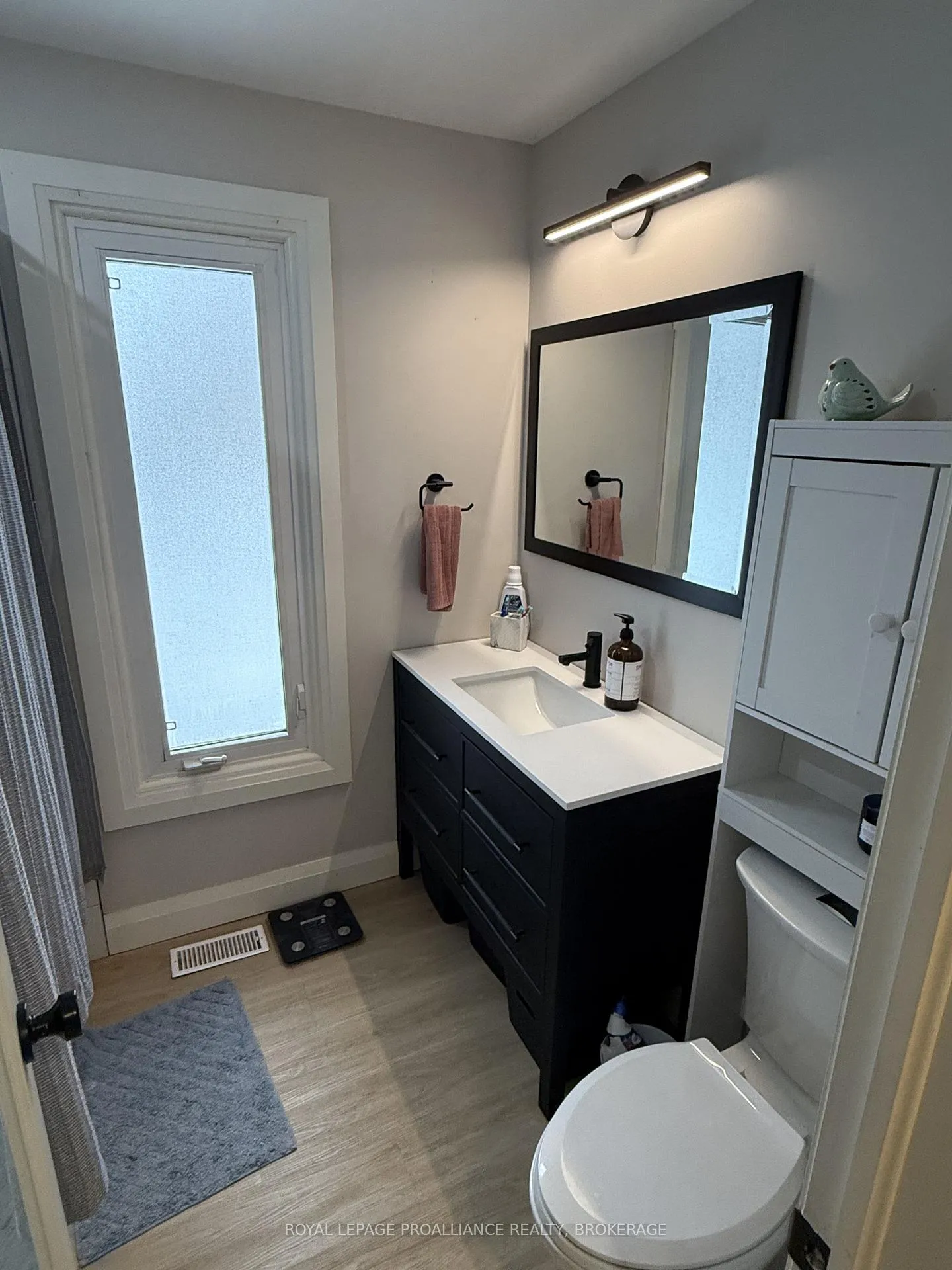 Photo 11 of 1000 Bourne Crescent, Kingston, South of Taylor-Kidd Blvd — HOMEH