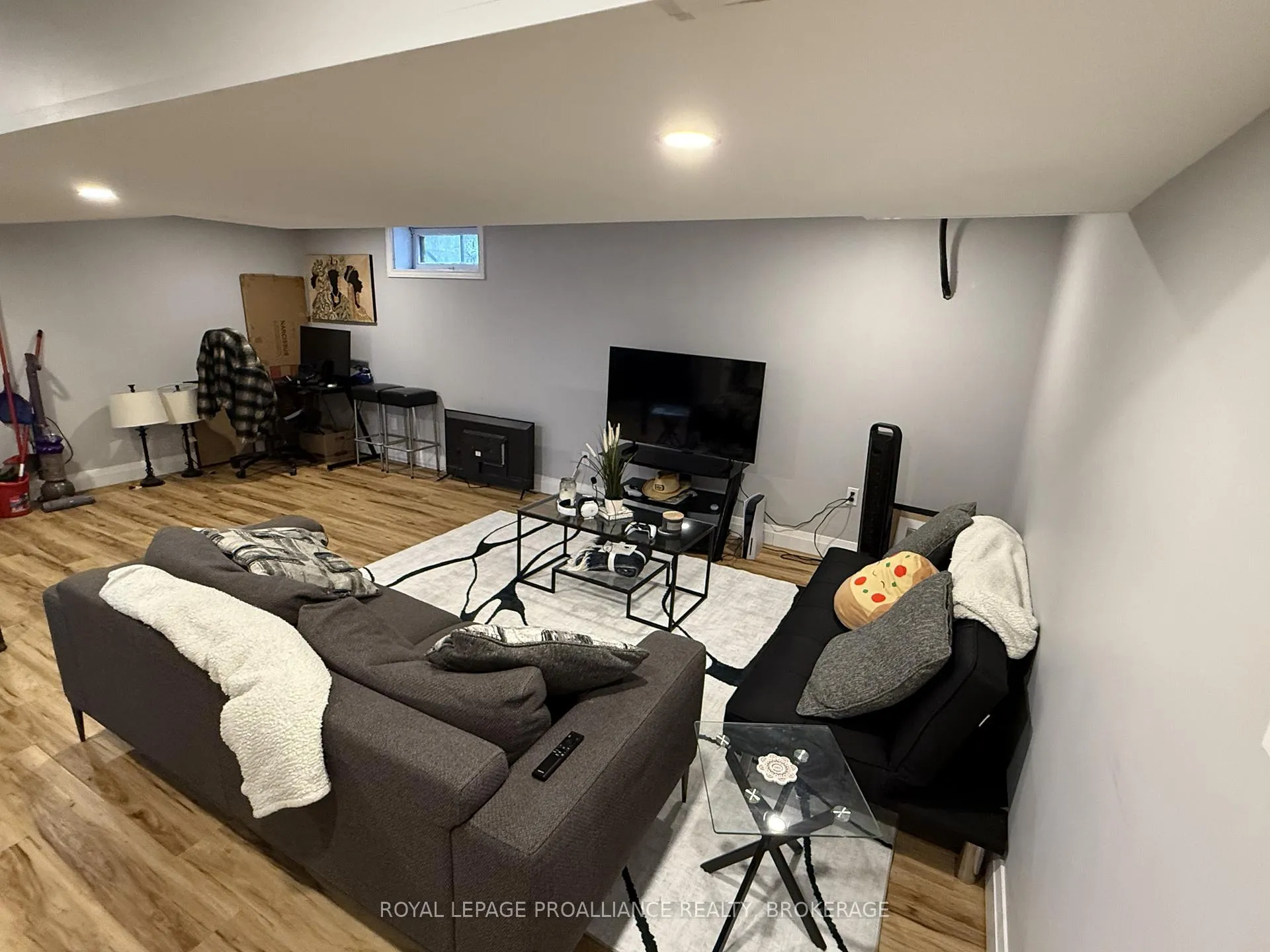 Photo 19 of 1000 Bourne Crescent, Kingston, South of Taylor-Kidd Blvd — HOMEH