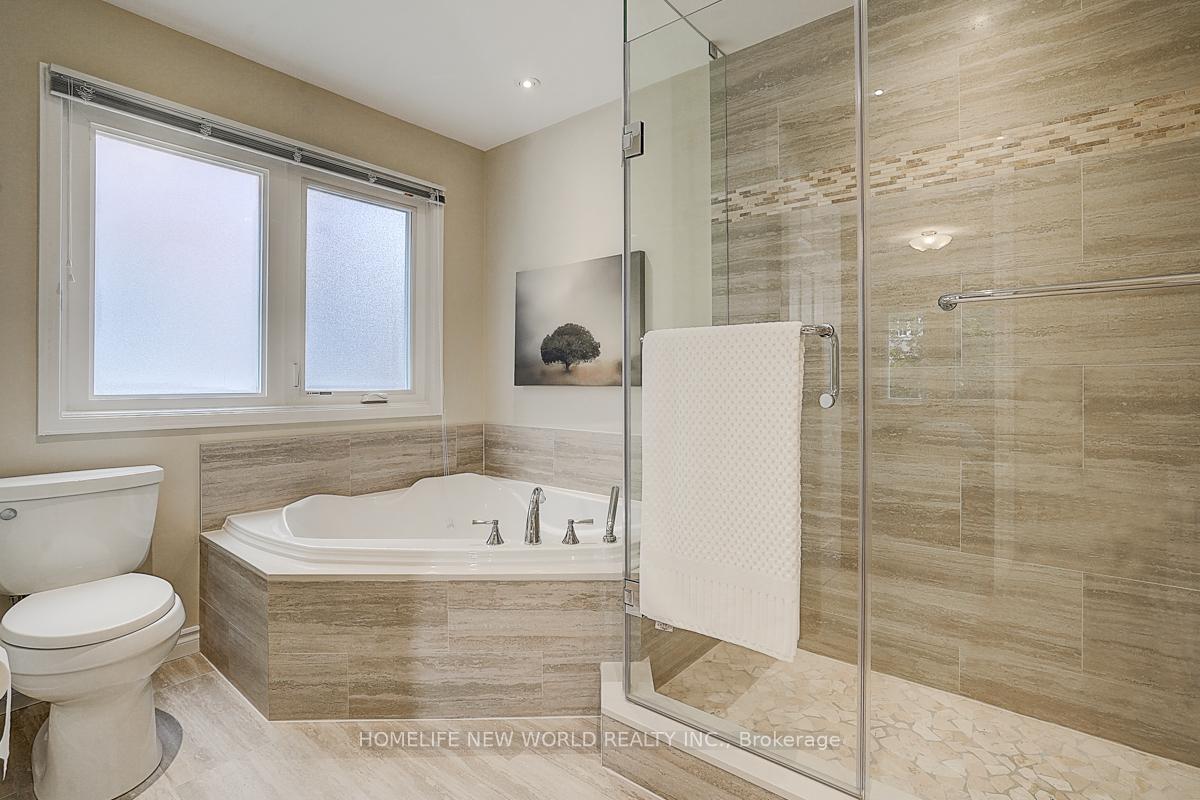 Photo 18 of 35 Hedgewood Drive, Markham, Unionville — HOMEH