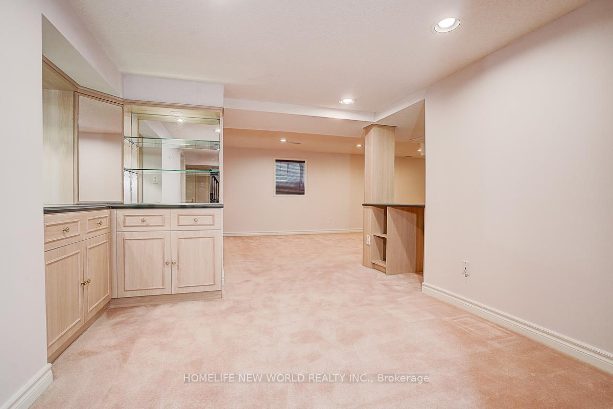 Photo 26 of 35 Hedgewood Drive, Markham, Unionville — HOMEH