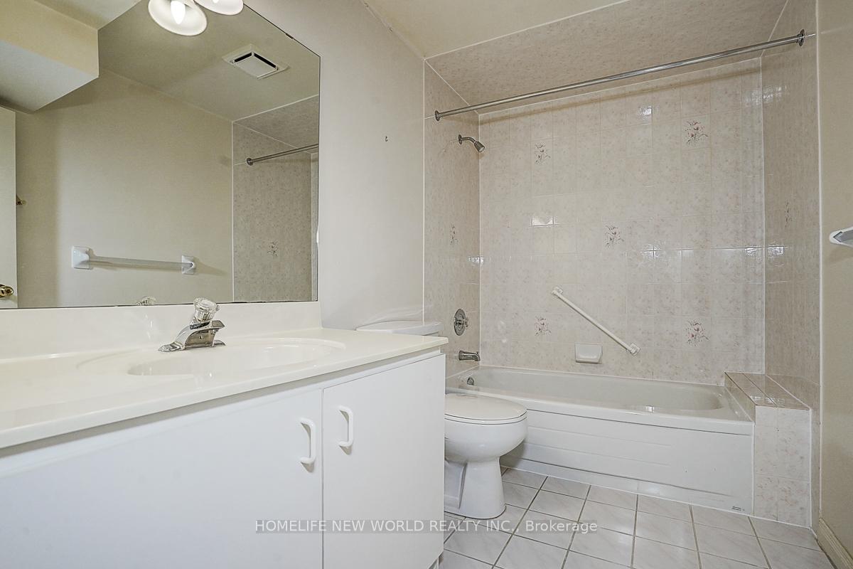 Photo 29 of 35 Hedgewood Drive, Markham, Unionville — HOMEH