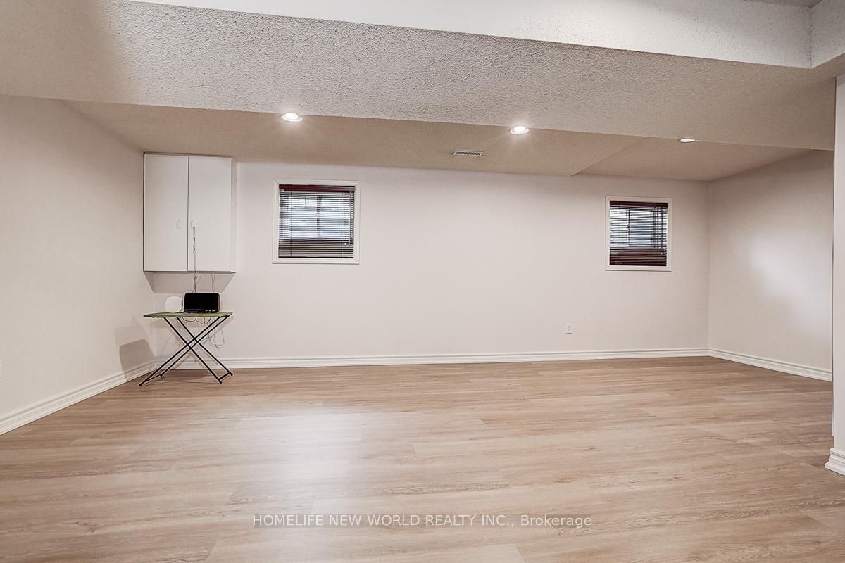 Photo 31 of 35 Hedgewood Drive, Markham, Unionville — HOMEH