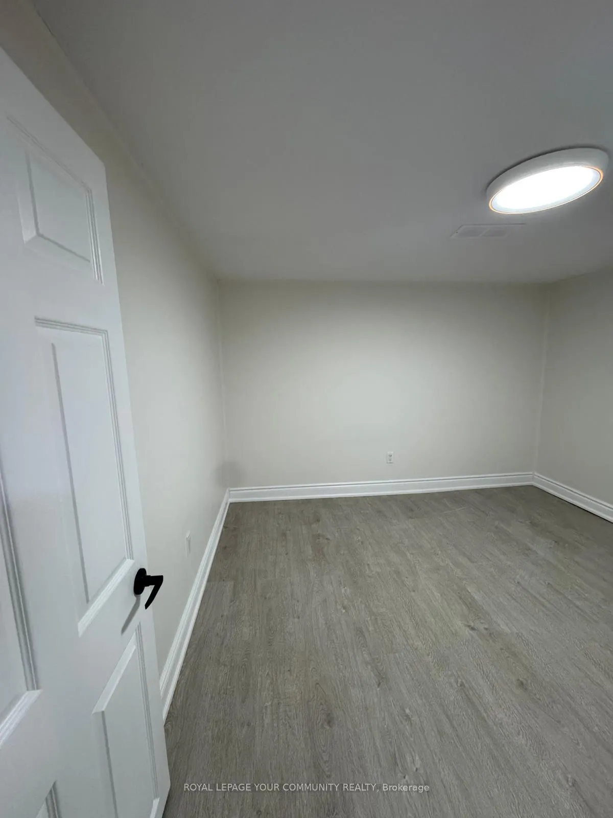 Photo 2 of 44 Royal Orchard Boulevard, Markham, Royal Orchard — HOMEH