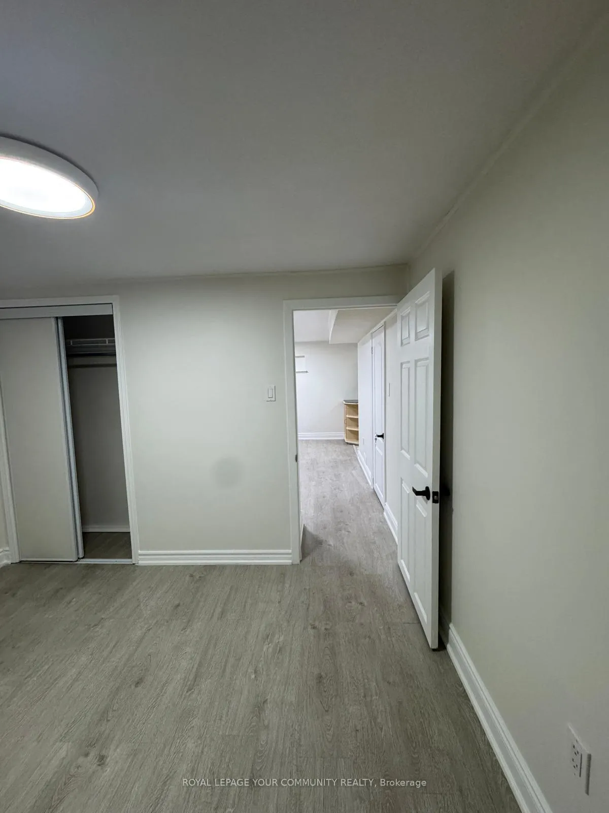 Photo 4 of 44 Royal Orchard Boulevard, Markham, Royal Orchard — HOMEH