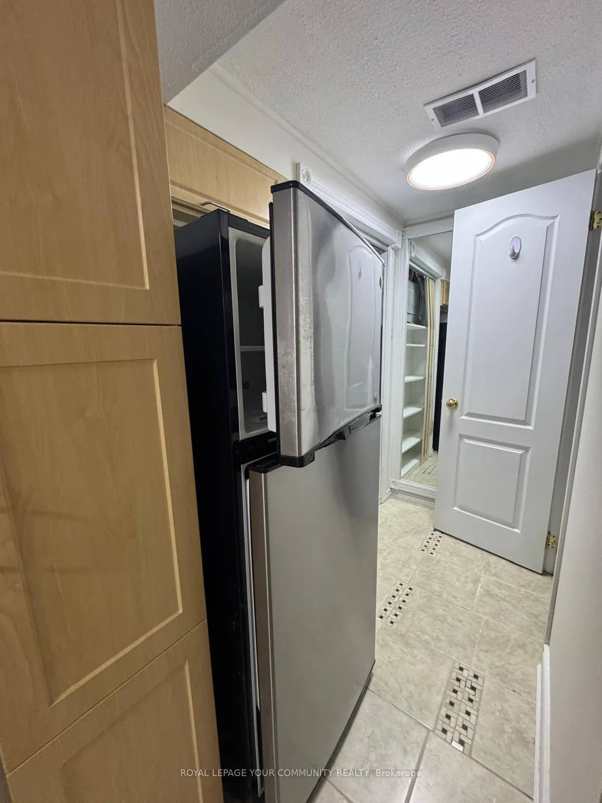 Photo 12 of 44 Royal Orchard Boulevard, Markham, Royal Orchard — HOMEH