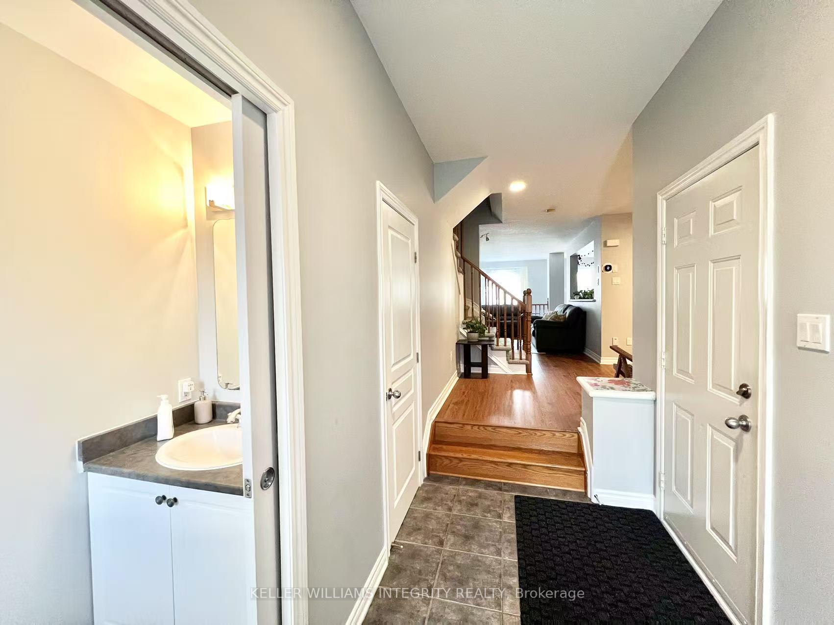 Photo 4 of 228 Saddlesmith Circle, Ottawa, Kanata - Emerald Meadows/Trailwest — HOMEH