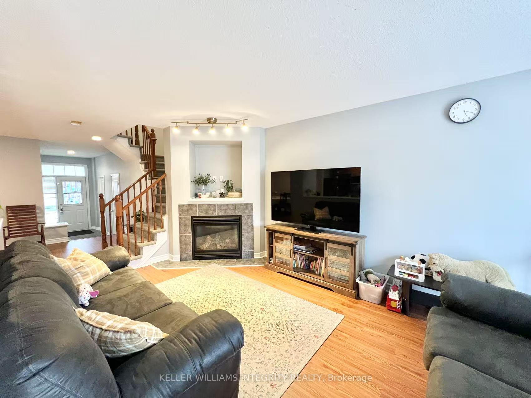 Photo 6 of 228 Saddlesmith Circle, Ottawa, Kanata - Emerald Meadows/Trailwest — HOMEH
