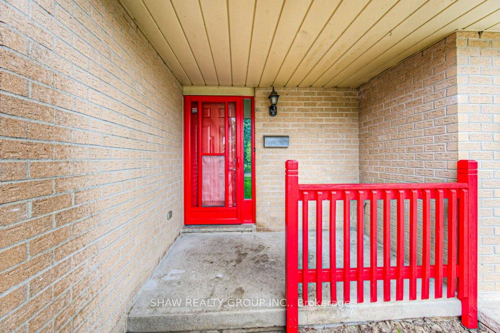 Photo 4 of 16 Windale Crescent, Kitchener — HOMEH