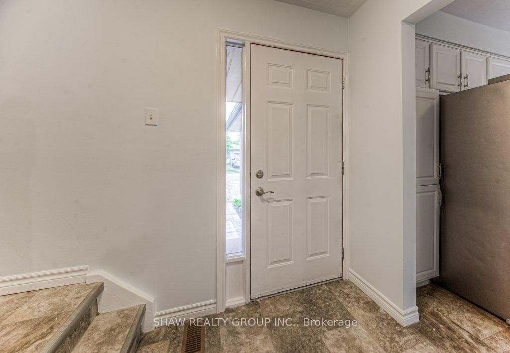 Photo 5 of 16 Windale Crescent, Kitchener — HOMEH