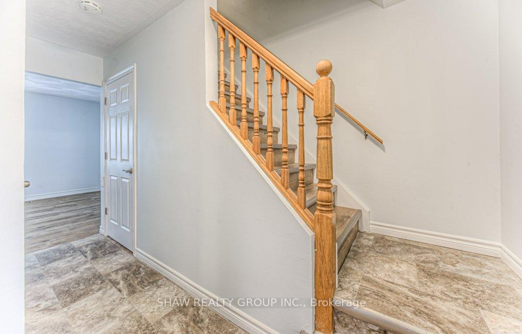 Photo 6 of 16 Windale Crescent, Kitchener — HOMEH