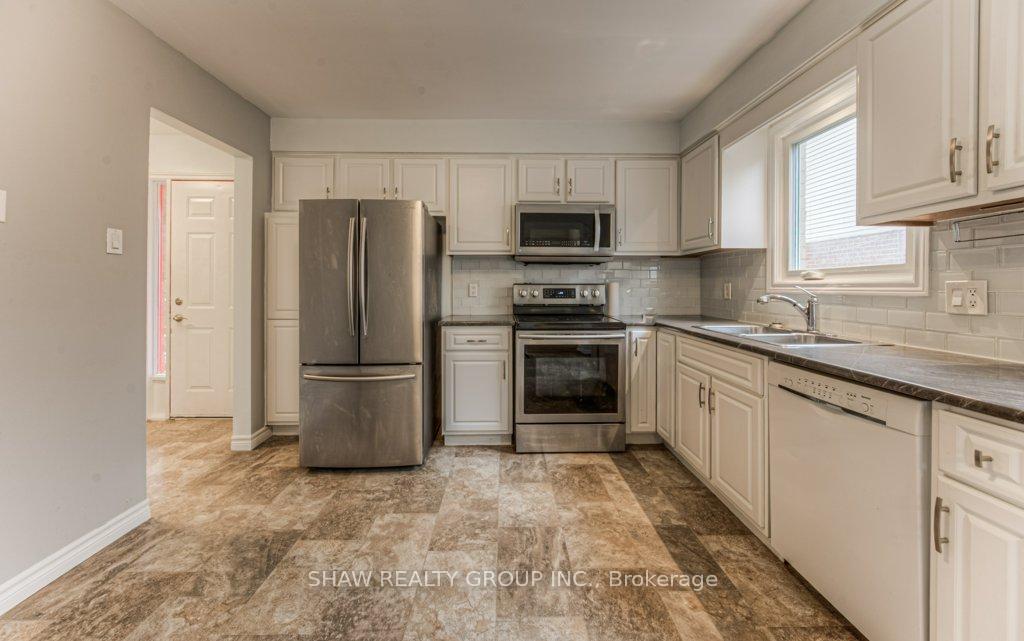 Photo 10 of 16 Windale Crescent, Kitchener — HOMEH