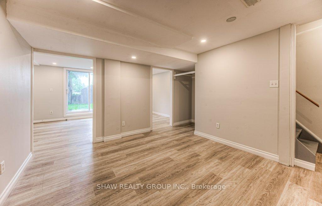 Photo 25 of 16 Windale Crescent, Kitchener — HOMEH