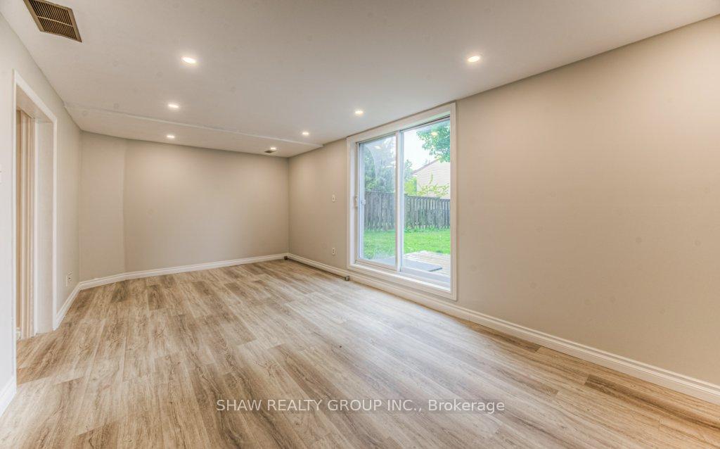 Photo 28 of 16 Windale Crescent, Kitchener — HOMEH