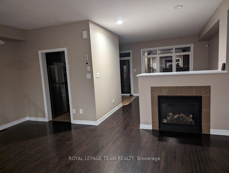 Photo 4 of 221 Waymark Crescent, Ottawa, Kanata - Bridlewood — HOMEH