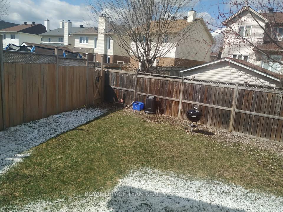 Photo 16 of 221 Waymark Crescent, Ottawa, Kanata - Bridlewood — HOMEH