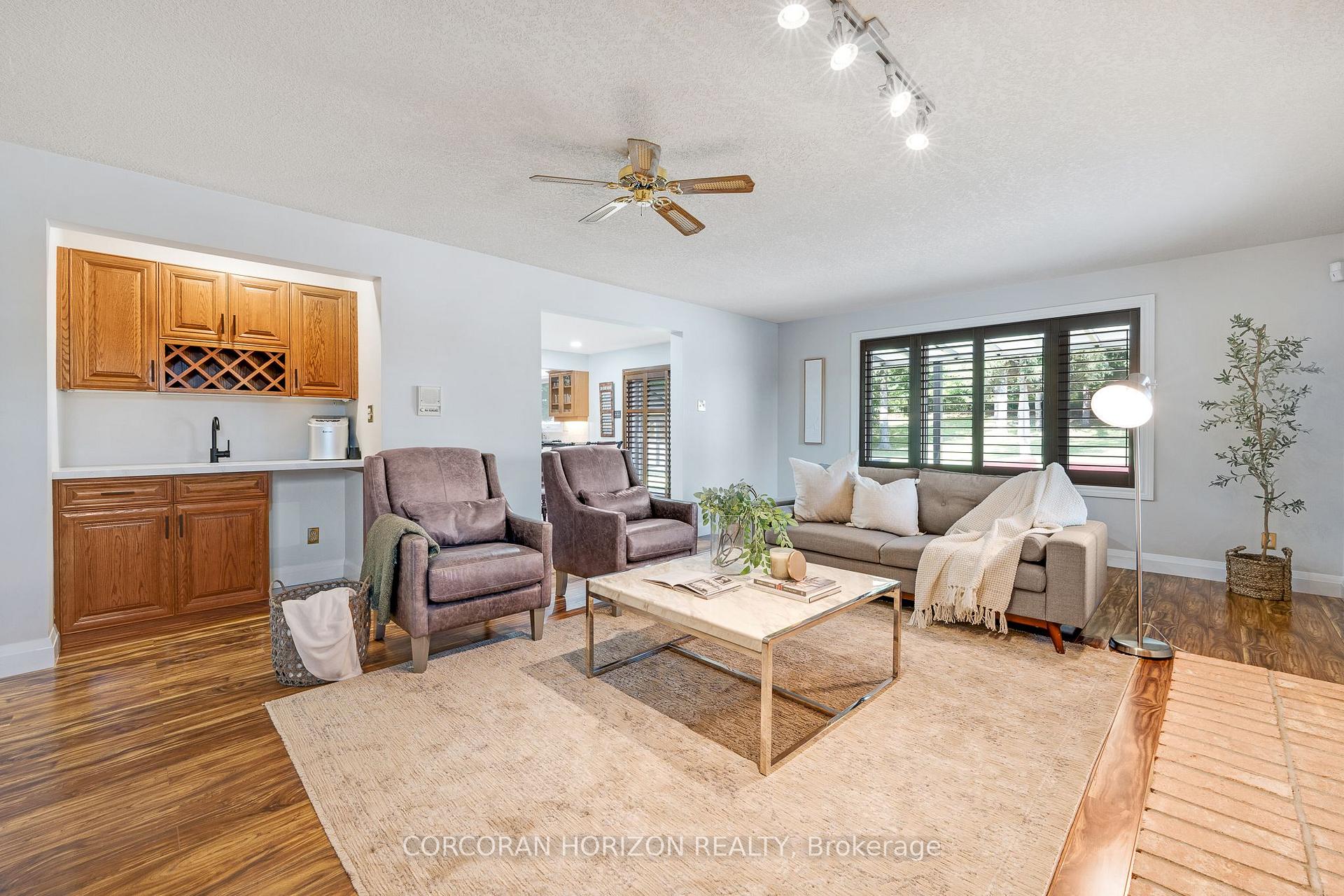 Photo 16 of 422 Pinnacle Drive, Kitchener — HOMEH
