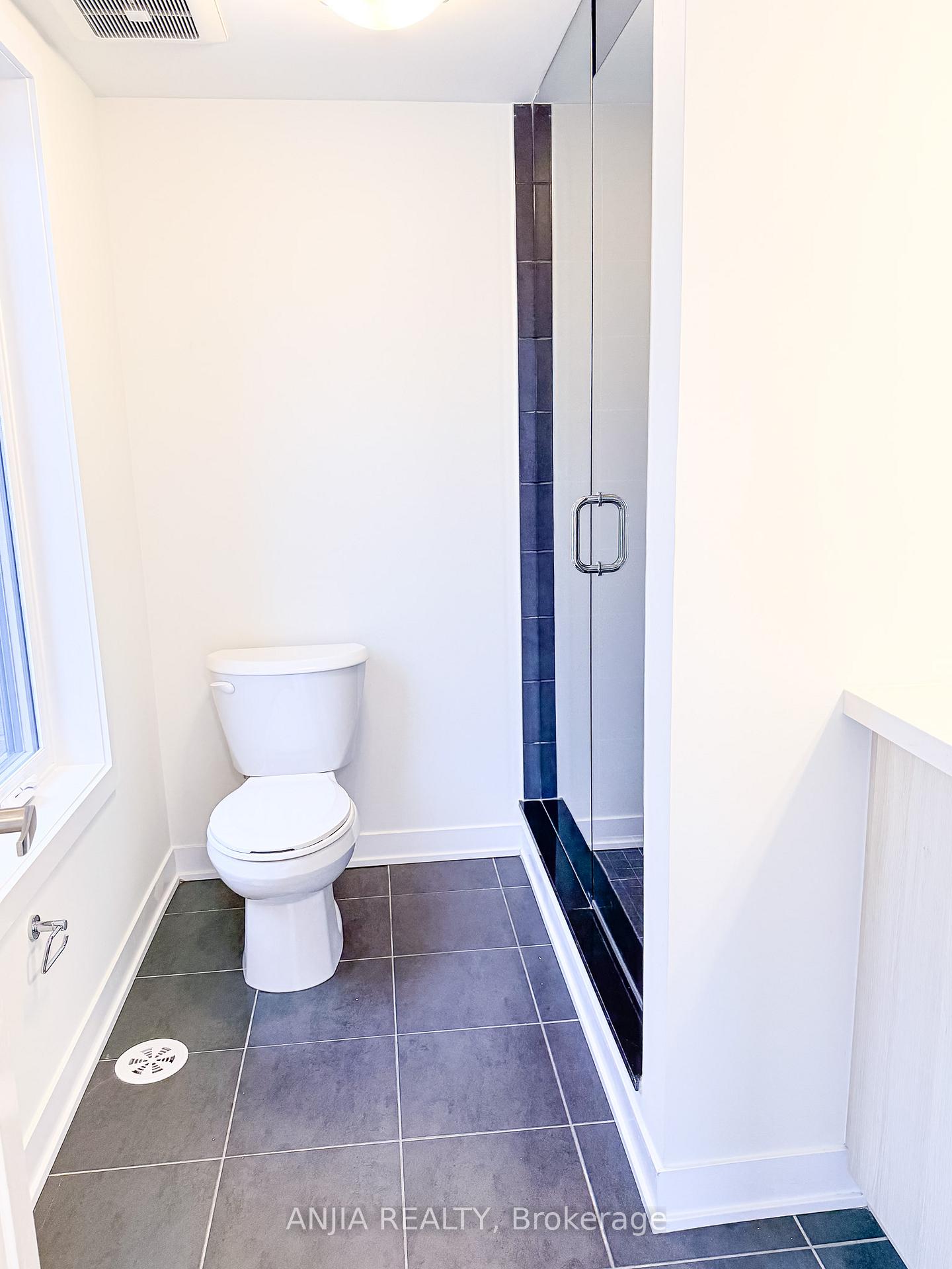 Photo 4 of 21 Harvey Bunker Crescent, Markham, Angus Glen — HOMEH