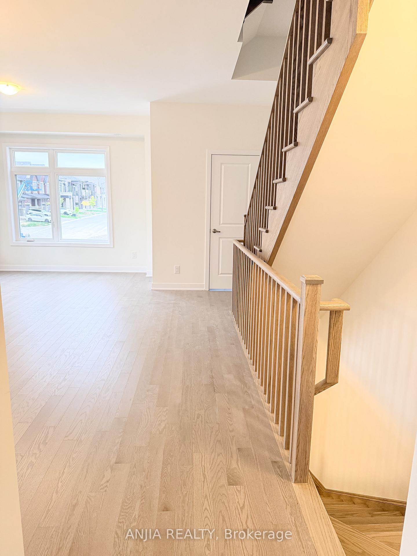 Photo 7 of 21 Harvey Bunker Crescent, Markham, Angus Glen — HOMEH