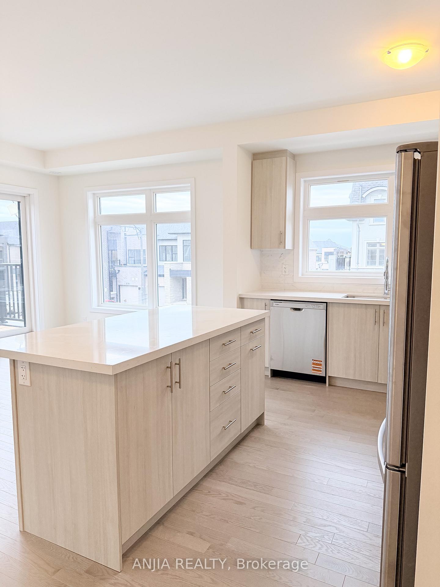 Photo 8 of 21 Harvey Bunker Crescent, Markham, Angus Glen — HOMEH
