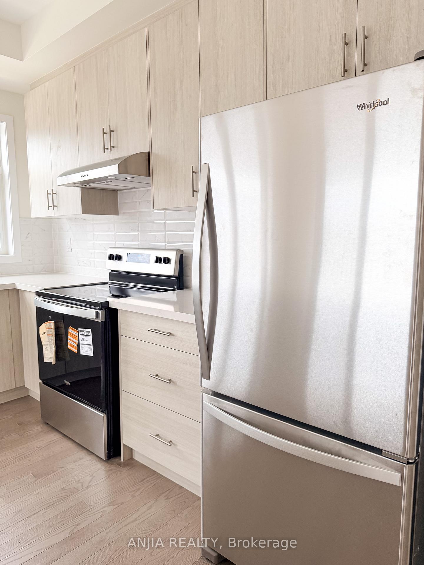 Photo 23 of 21 Harvey Bunker Crescent, Markham, Angus Glen — HOMEH