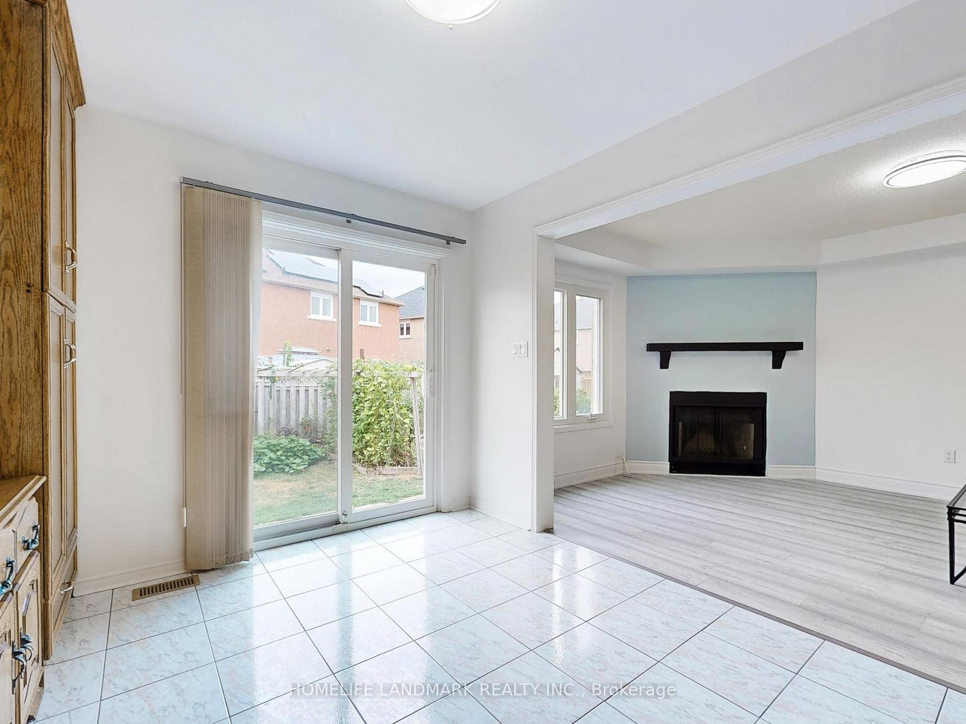 Photo 9 of 17 Laird Drive, Markham, Middlefield — HOMEH