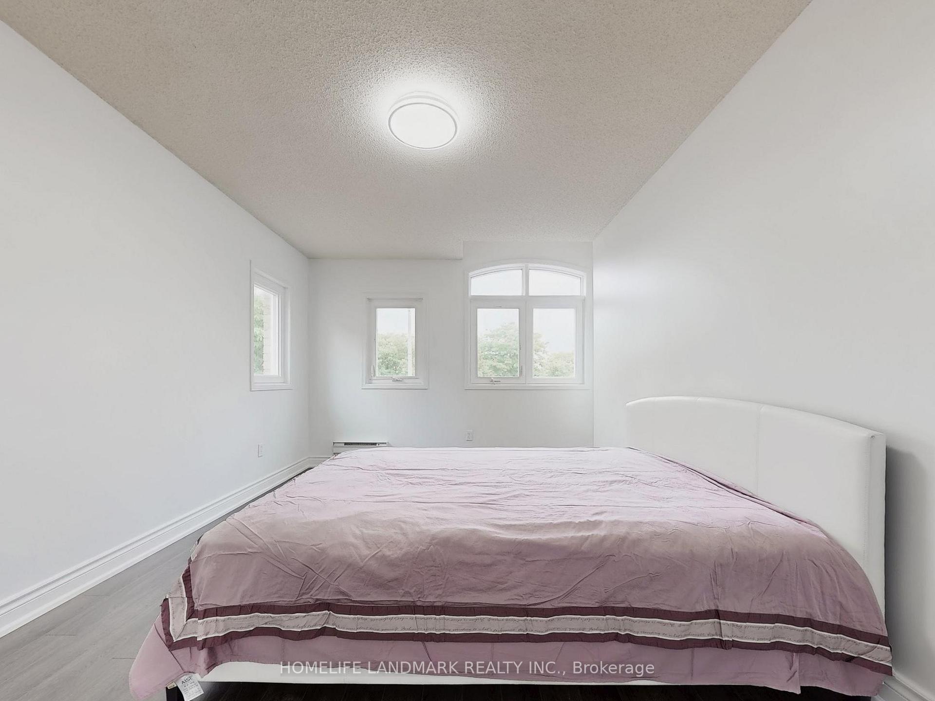 Photo 31 of 17 Laird Drive, Markham, Middlefield — HOMEH