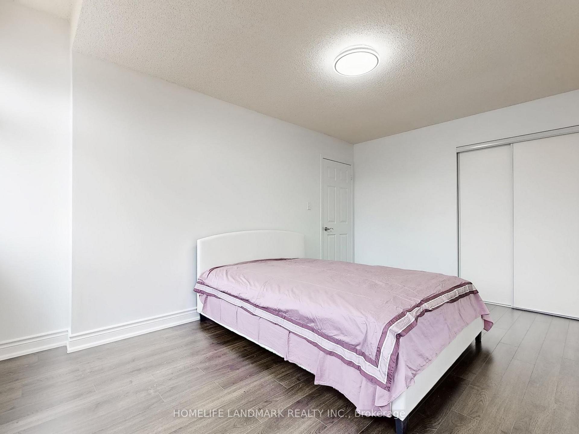 Photo 32 of 17 Laird Drive, Markham, Middlefield — HOMEH