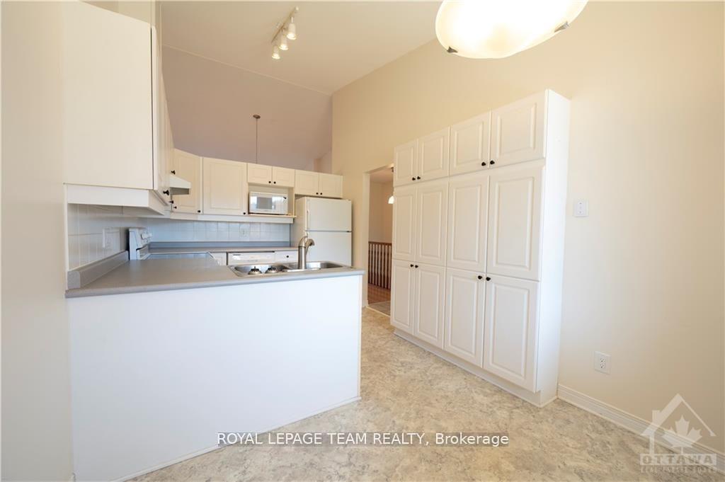 Photo 6 of 49 Bunting Lane, Ottawa, Kanata - Bridlewood — HOMEH