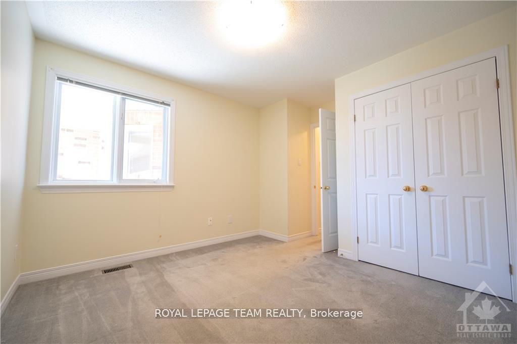 Photo 15 of 49 Bunting Lane, Ottawa, Kanata - Bridlewood — HOMEH