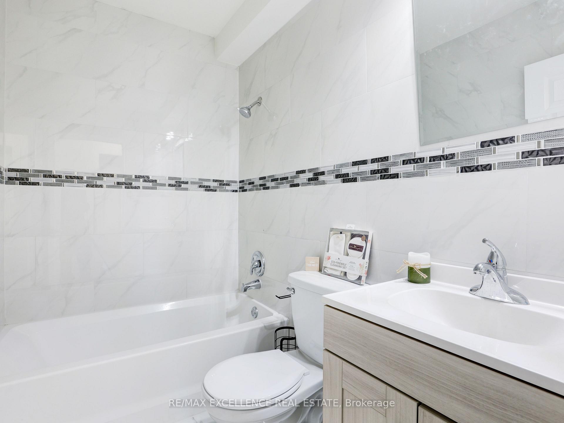 Photo 11 of 36 Clark Avenue, Kitchener — HOMEH