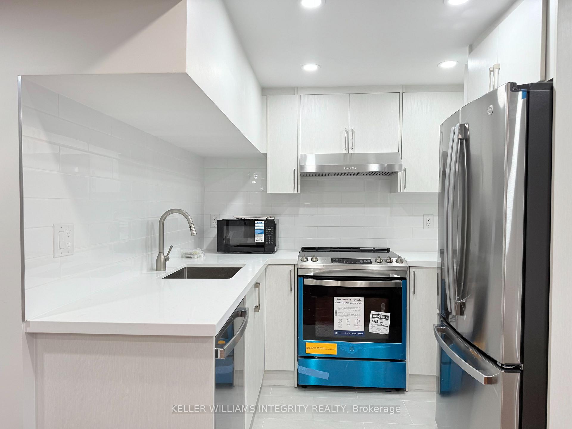 Photo 4 of 50 Laxford Drive, Ottawa, Kanata - Morgan's Grant/South March — HOMEH