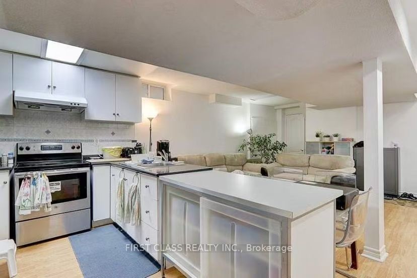 Photo 1 of 5 Quantum Street, Markham, Middlefield — HOMEH