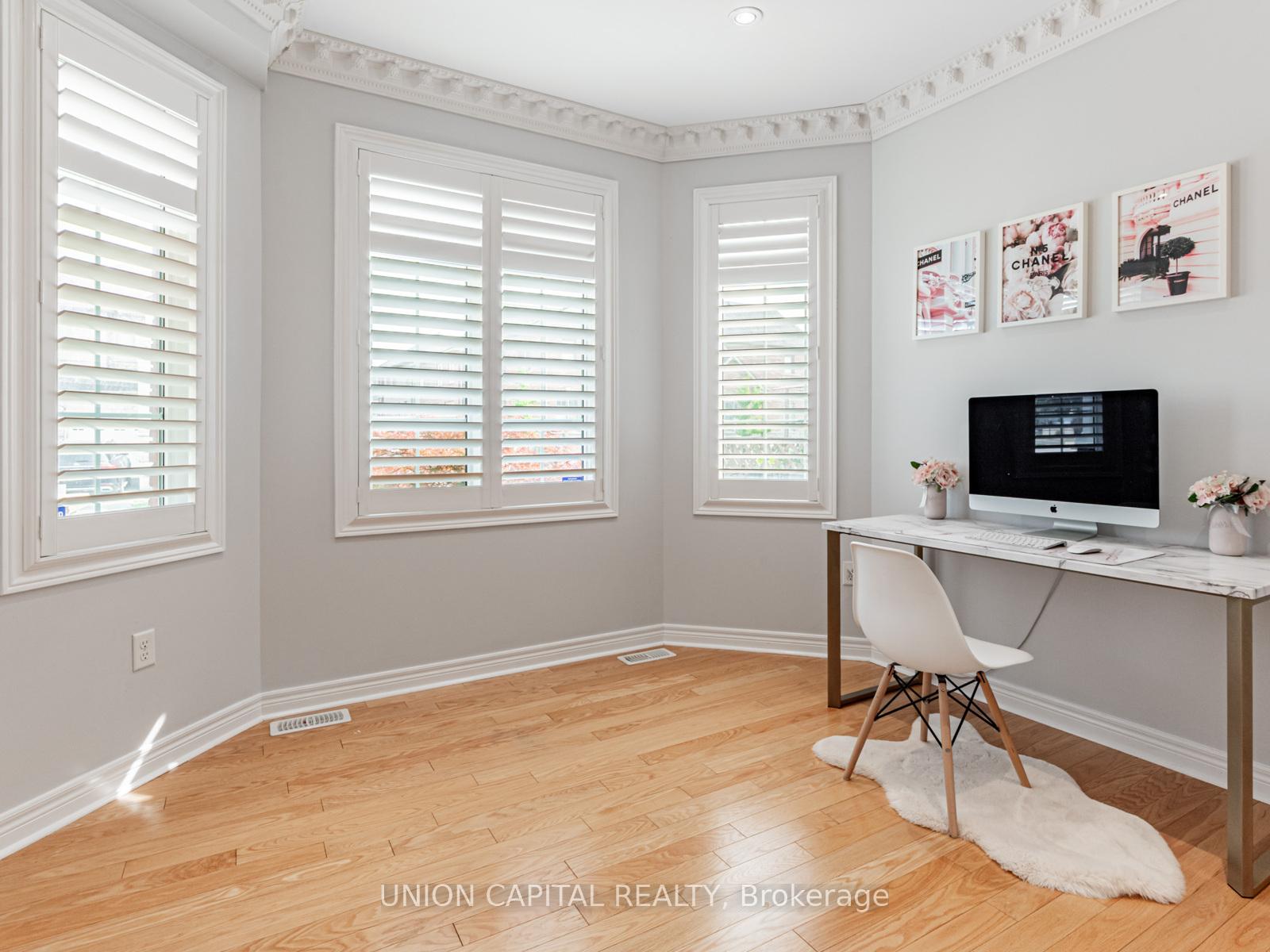 Photo 6 of 32 Desjardin Drive, Markham, Greensborough — HOMEH