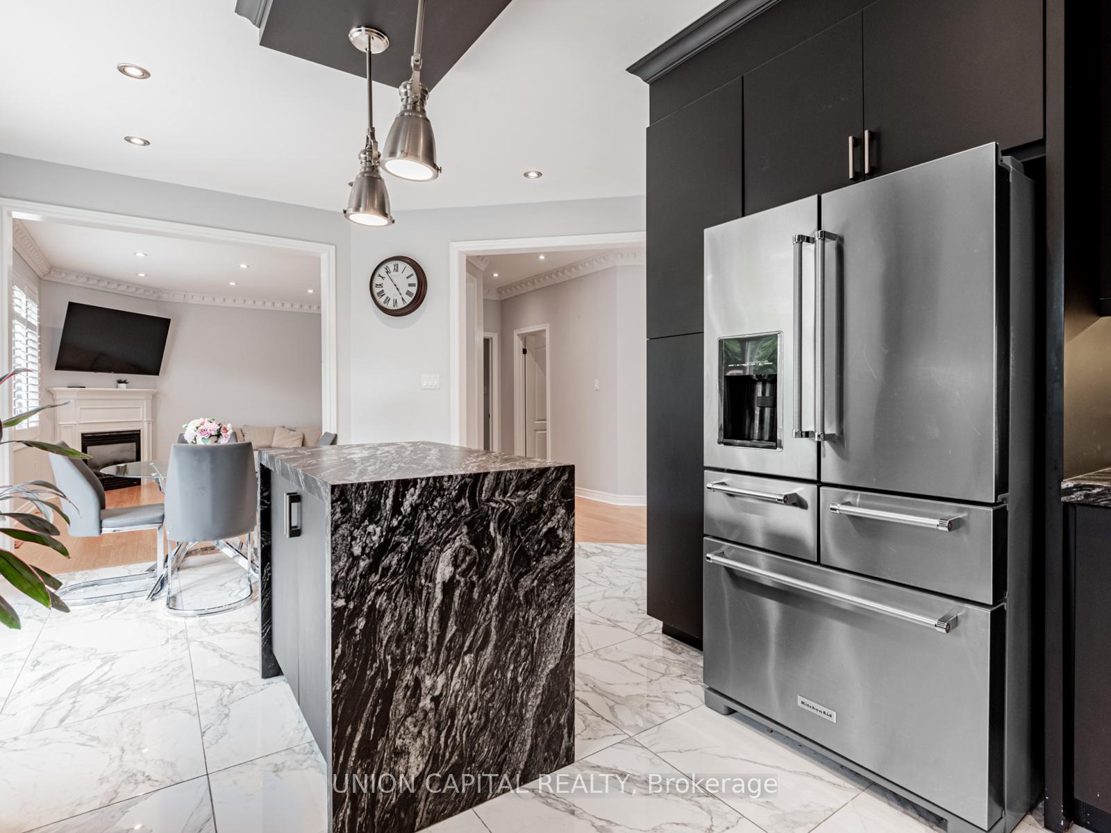 Photo 12 of 32 Desjardin Drive, Markham, Greensborough — HOMEH