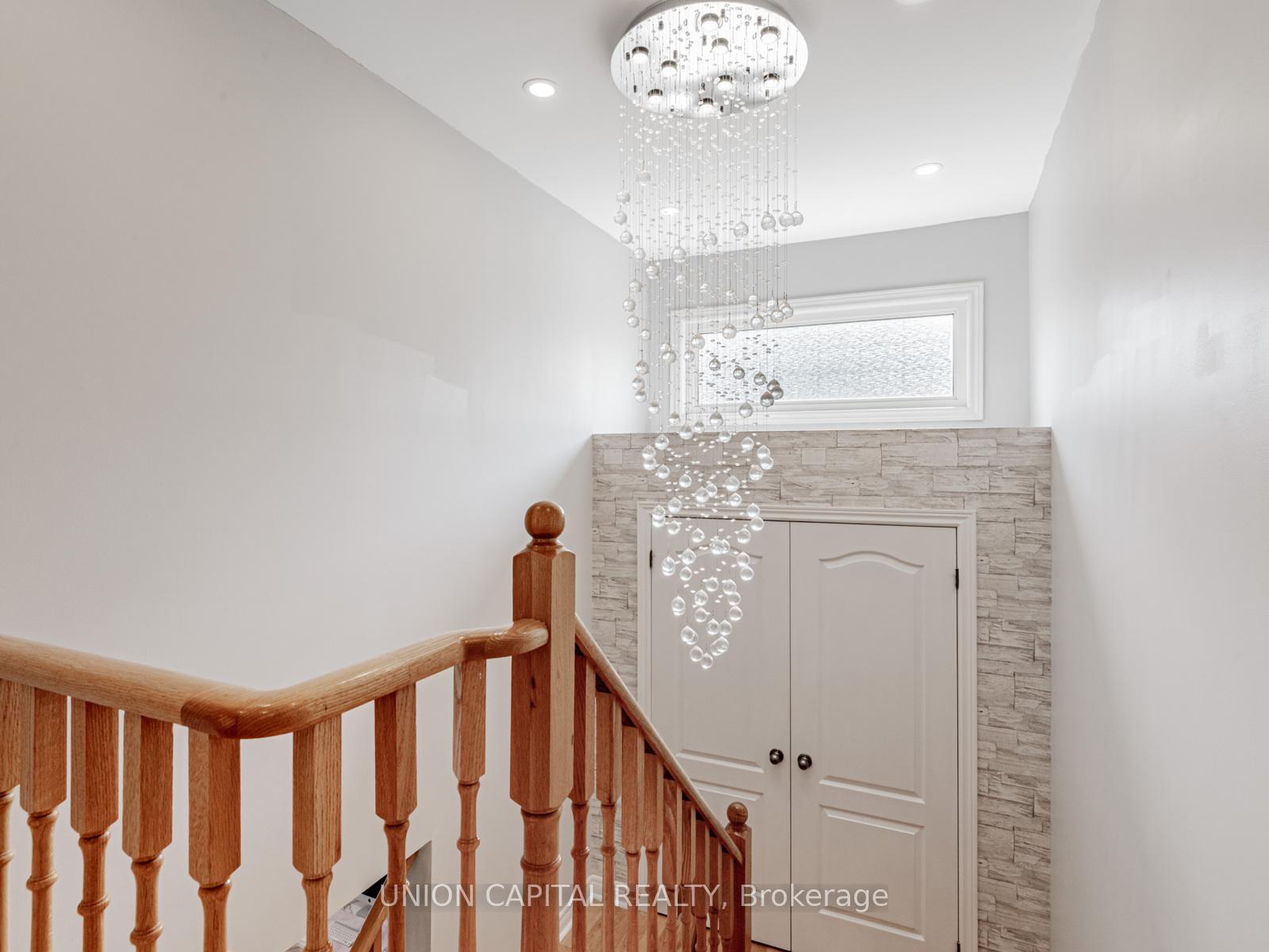 Photo 18 of 32 Desjardin Drive, Markham, Greensborough — HOMEH