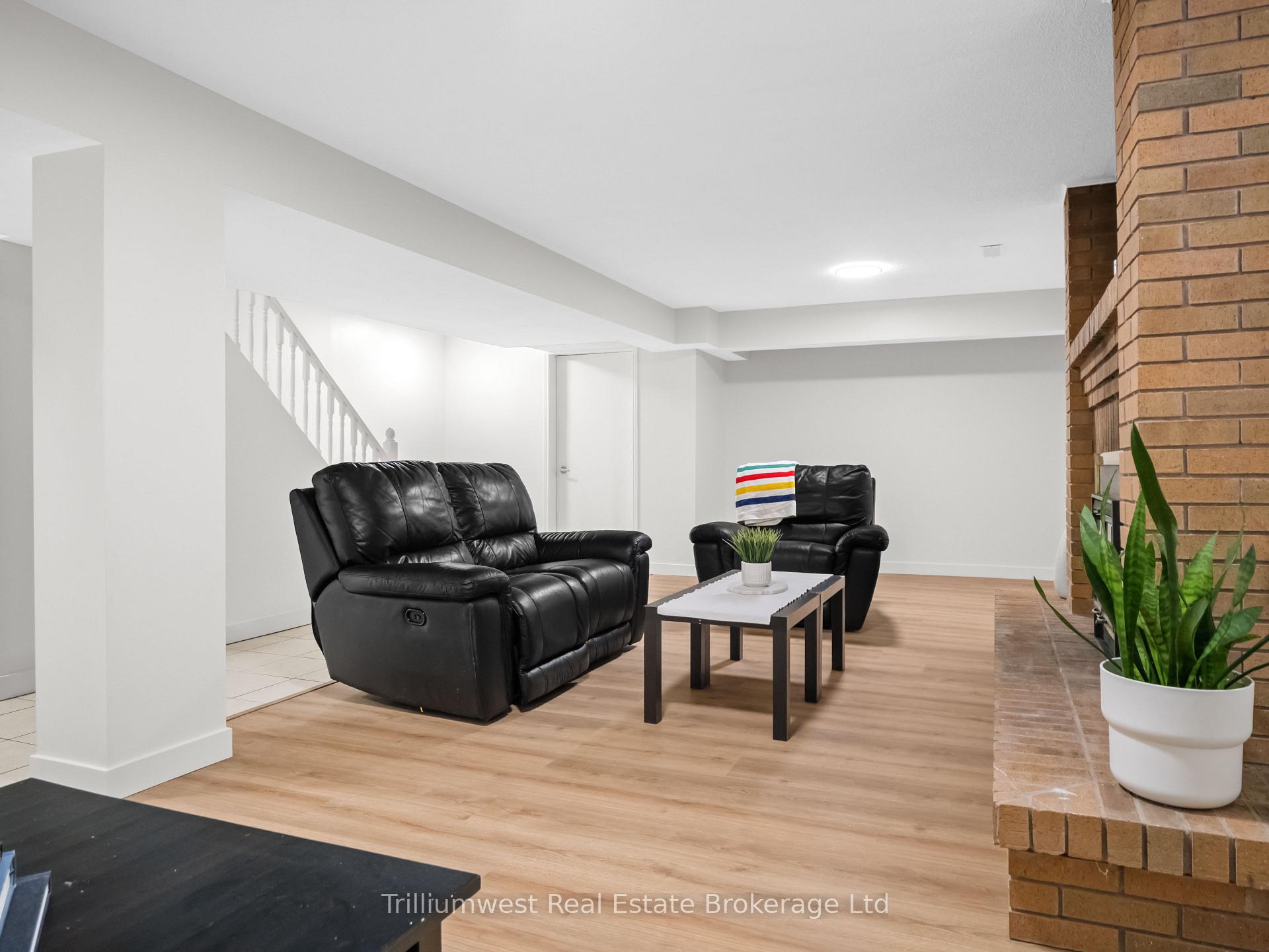 Photo 29 of 55 Summerhill Crescent, Kitchener — HOMEH