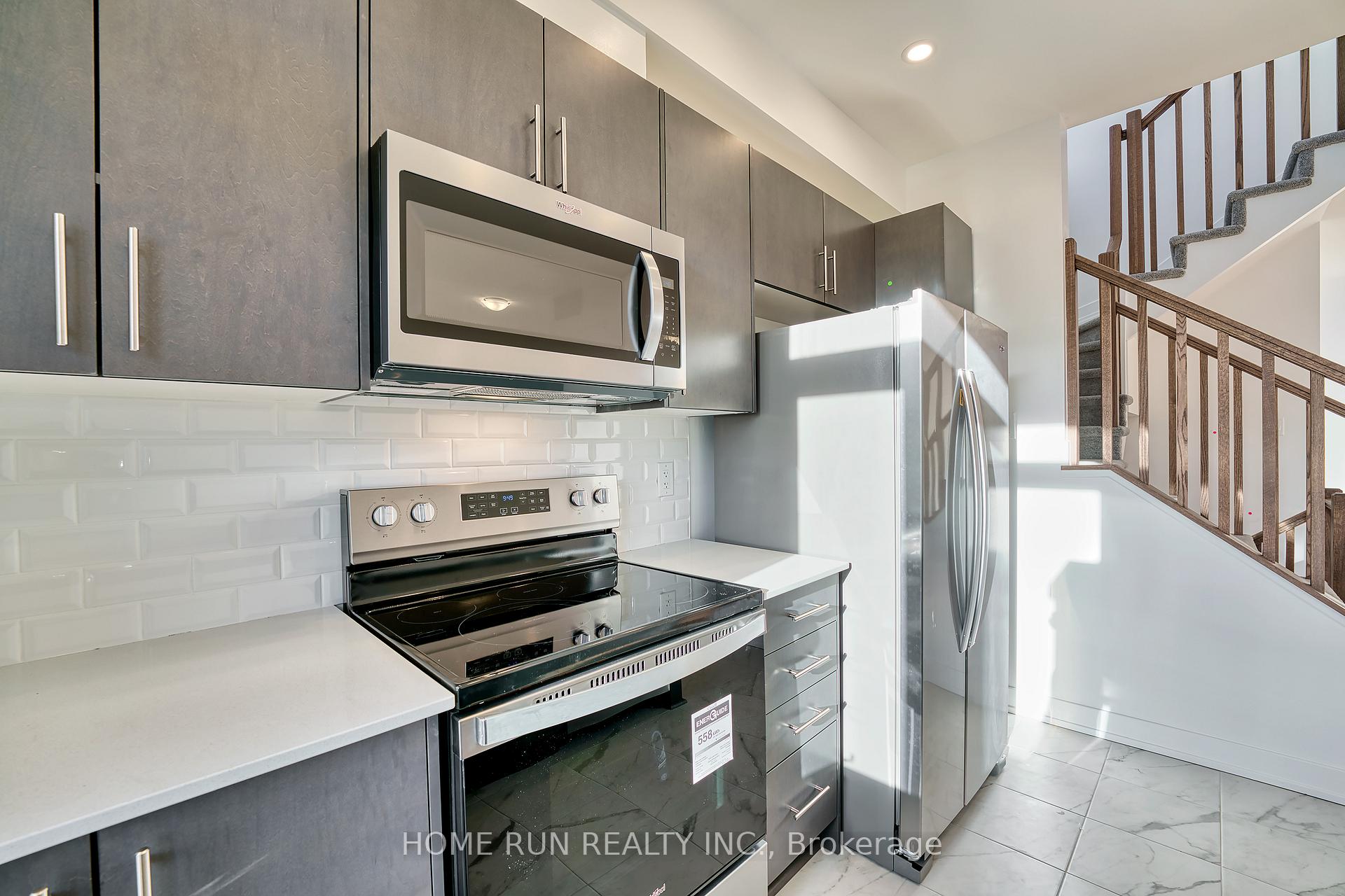 Photo 5 of 51 Arinto Place, Ottawa, Kanata - Emerald Meadows/Trailwest — HOMEH
