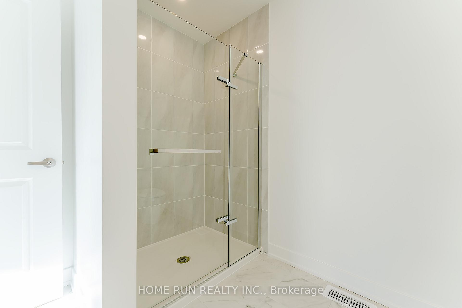 Photo 12 of 51 Arinto Place, Ottawa, Kanata - Emerald Meadows/Trailwest — HOMEH