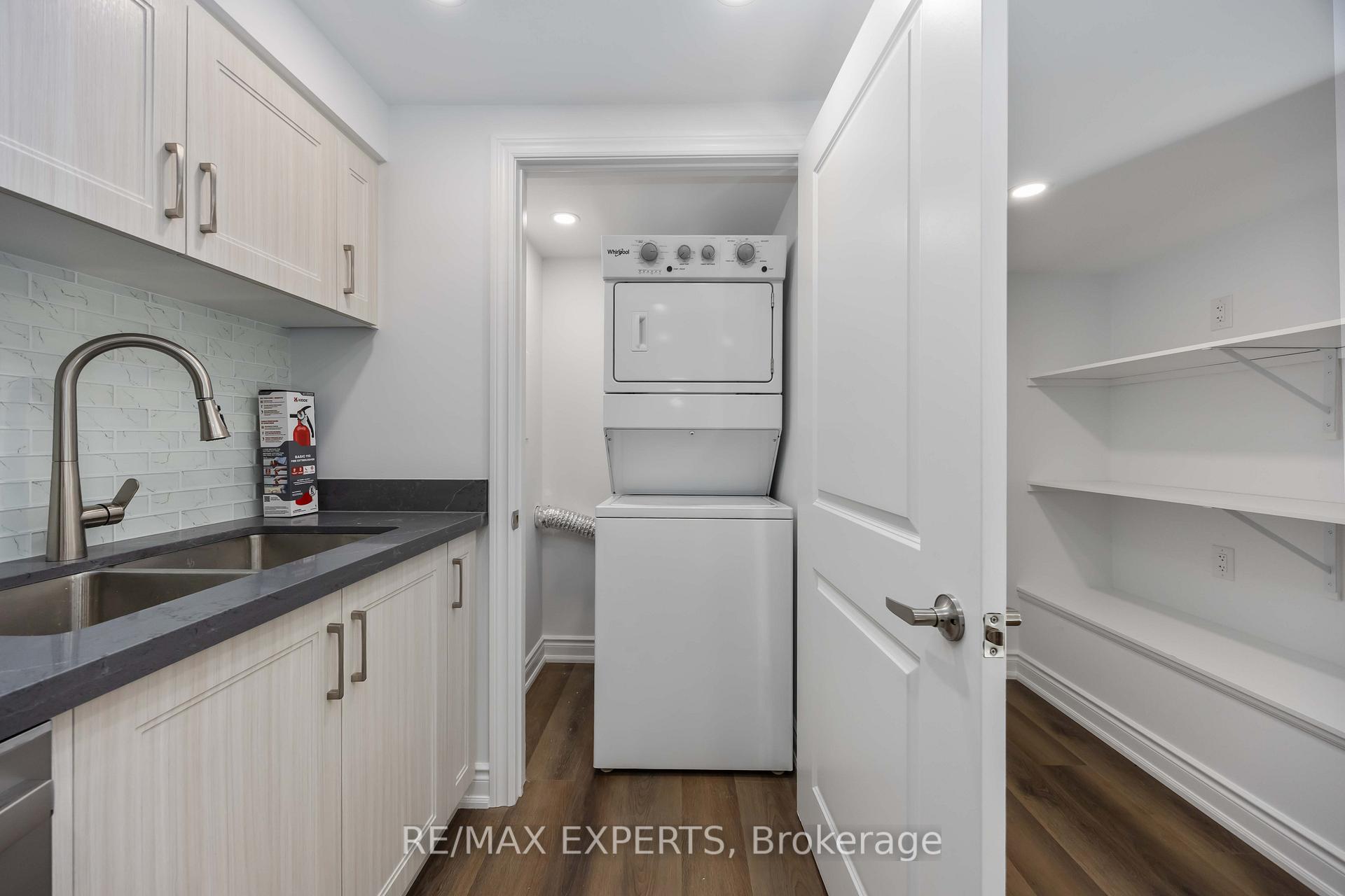 Photo 18 of 136 Holm Crescent, Markham, Aileen-Willowbrook — HOMEH