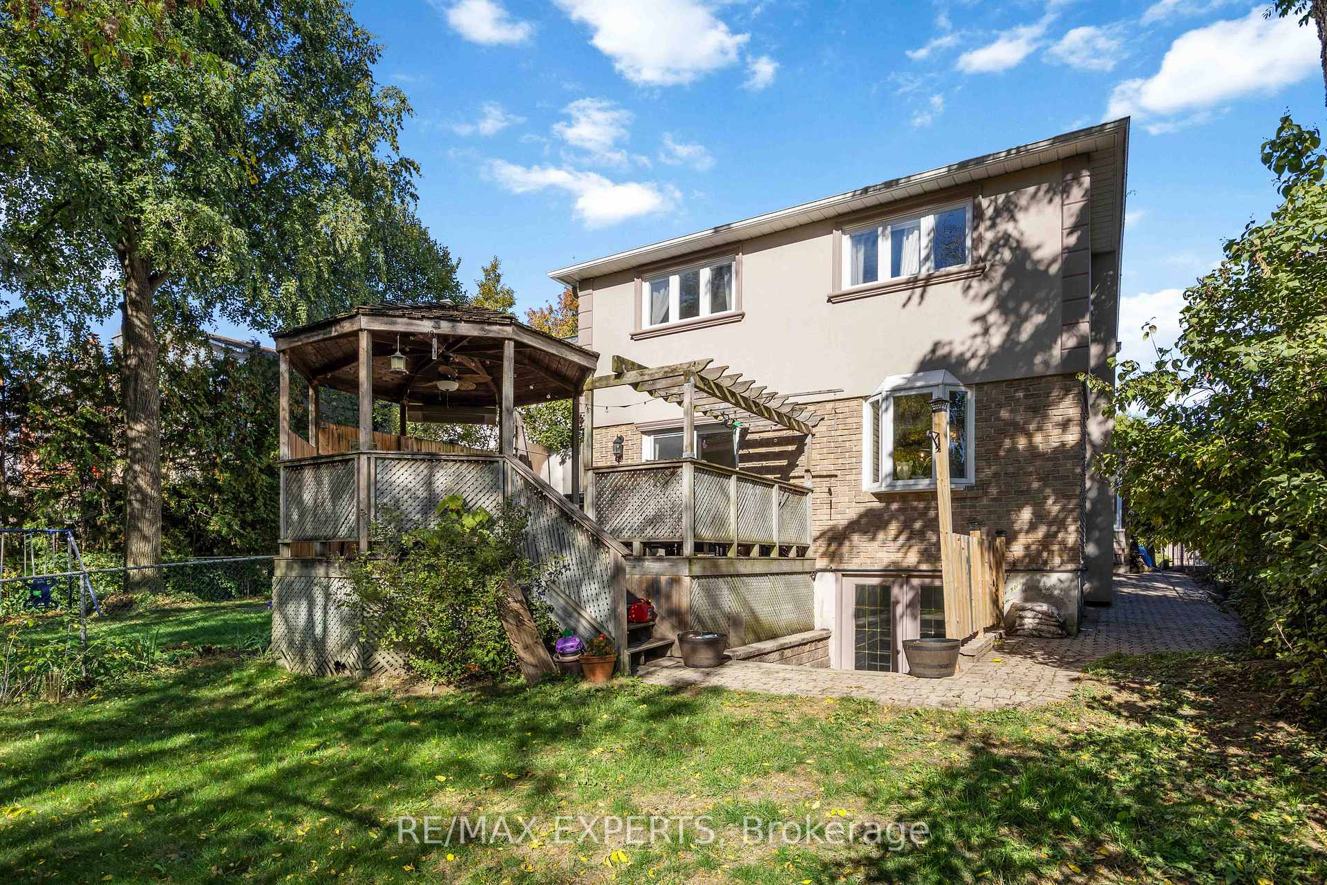Photo 28 of 136 Holm Crescent, Markham, Aileen-Willowbrook — HOMEH