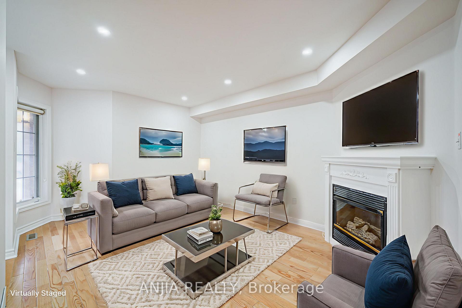 Photo 8 of 203 Milliken Meadows Drive, Markham, Milliken Mills West — HOMEH