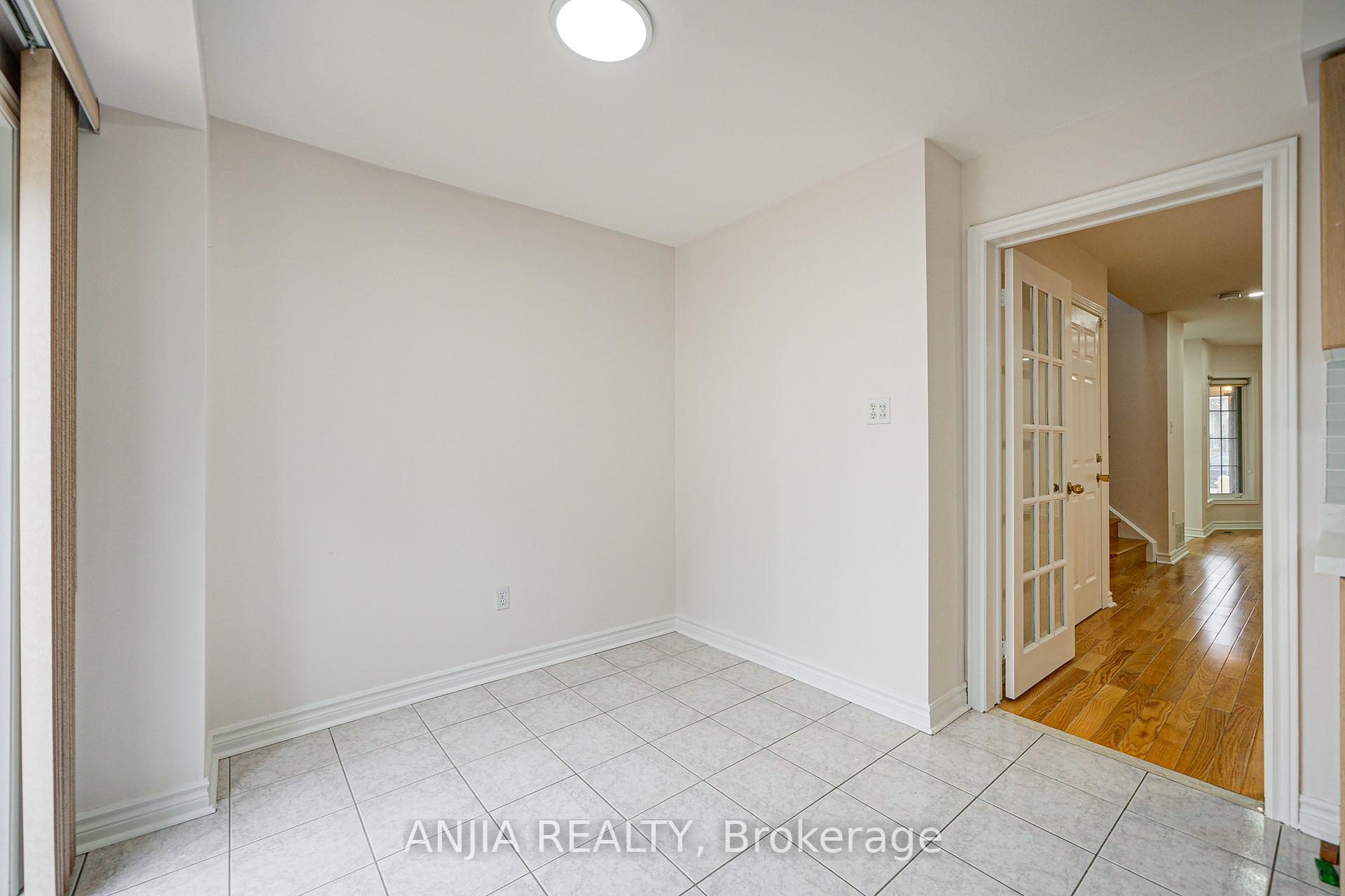 Photo 11 of 203 Milliken Meadows Drive, Markham, Milliken Mills West — HOMEH