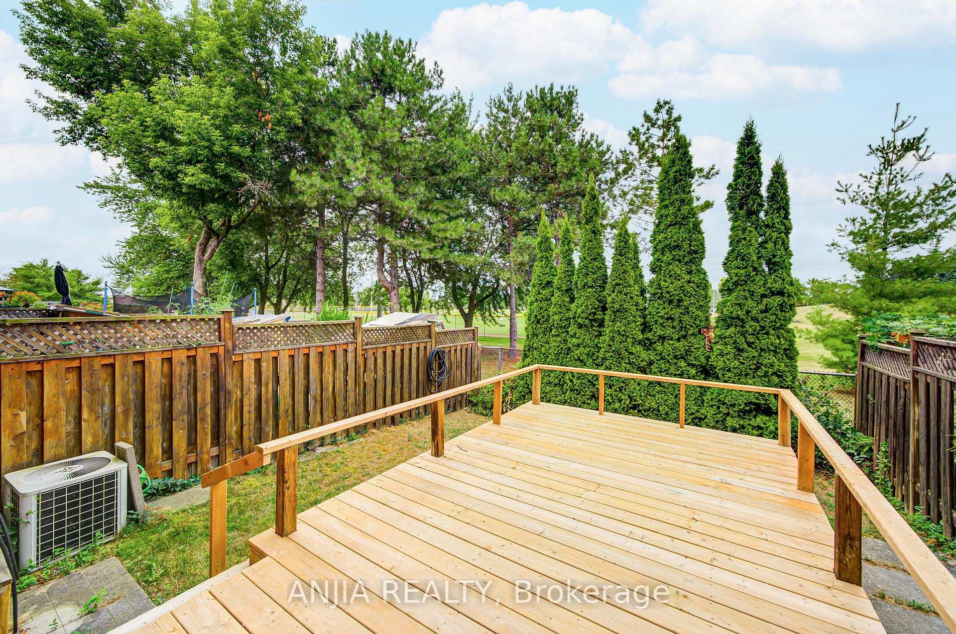 Photo 18 of 203 Milliken Meadows Drive, Markham, Milliken Mills West — HOMEH