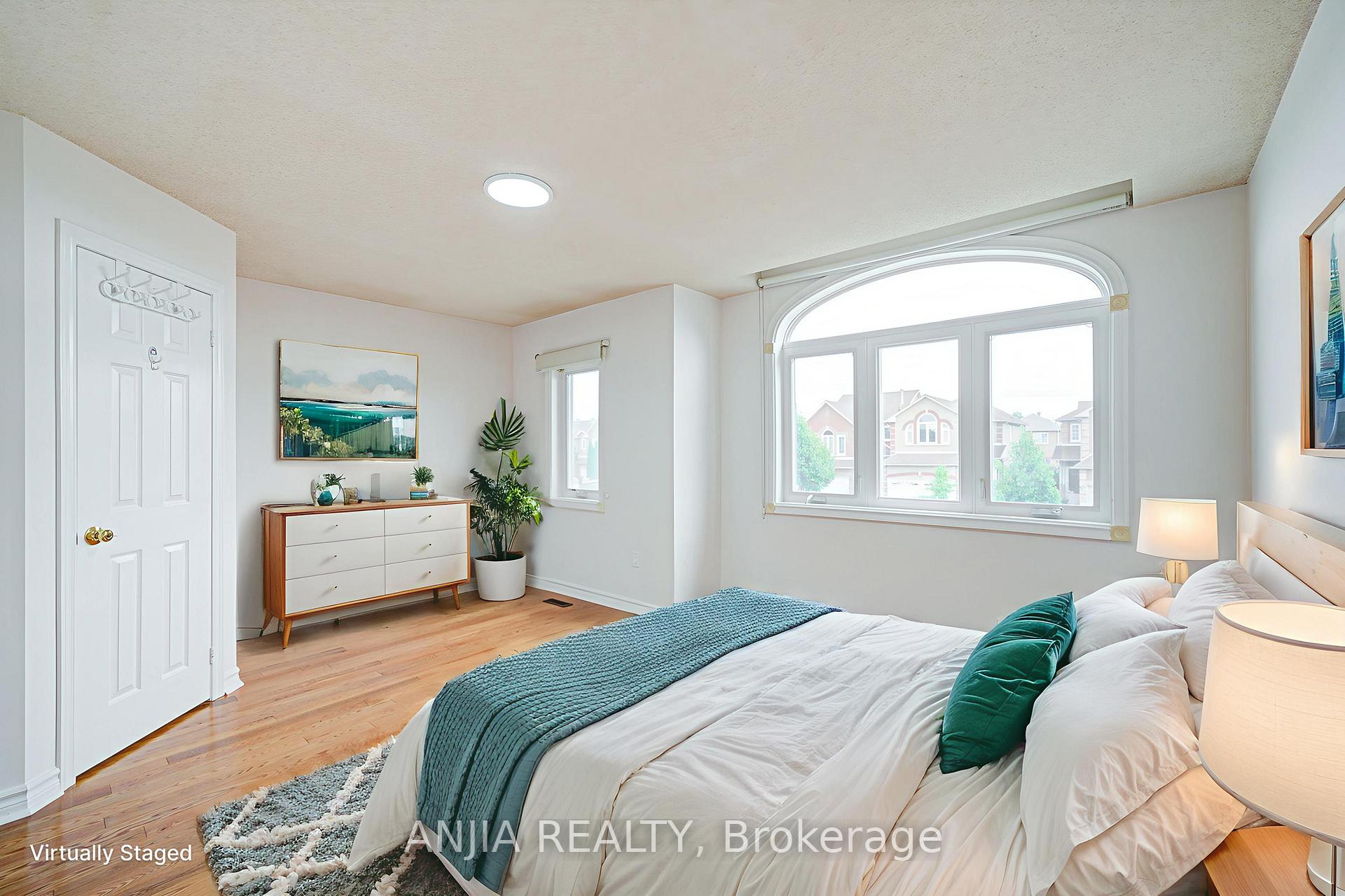Photo 24 of 203 Milliken Meadows Drive, Markham, Milliken Mills West — HOMEH