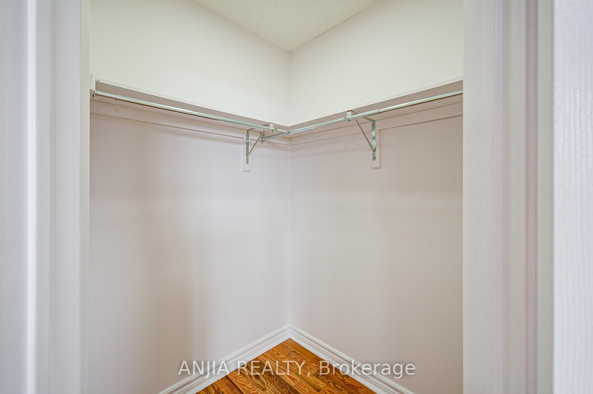 Photo 26 of 203 Milliken Meadows Drive, Markham, Milliken Mills West — HOMEH