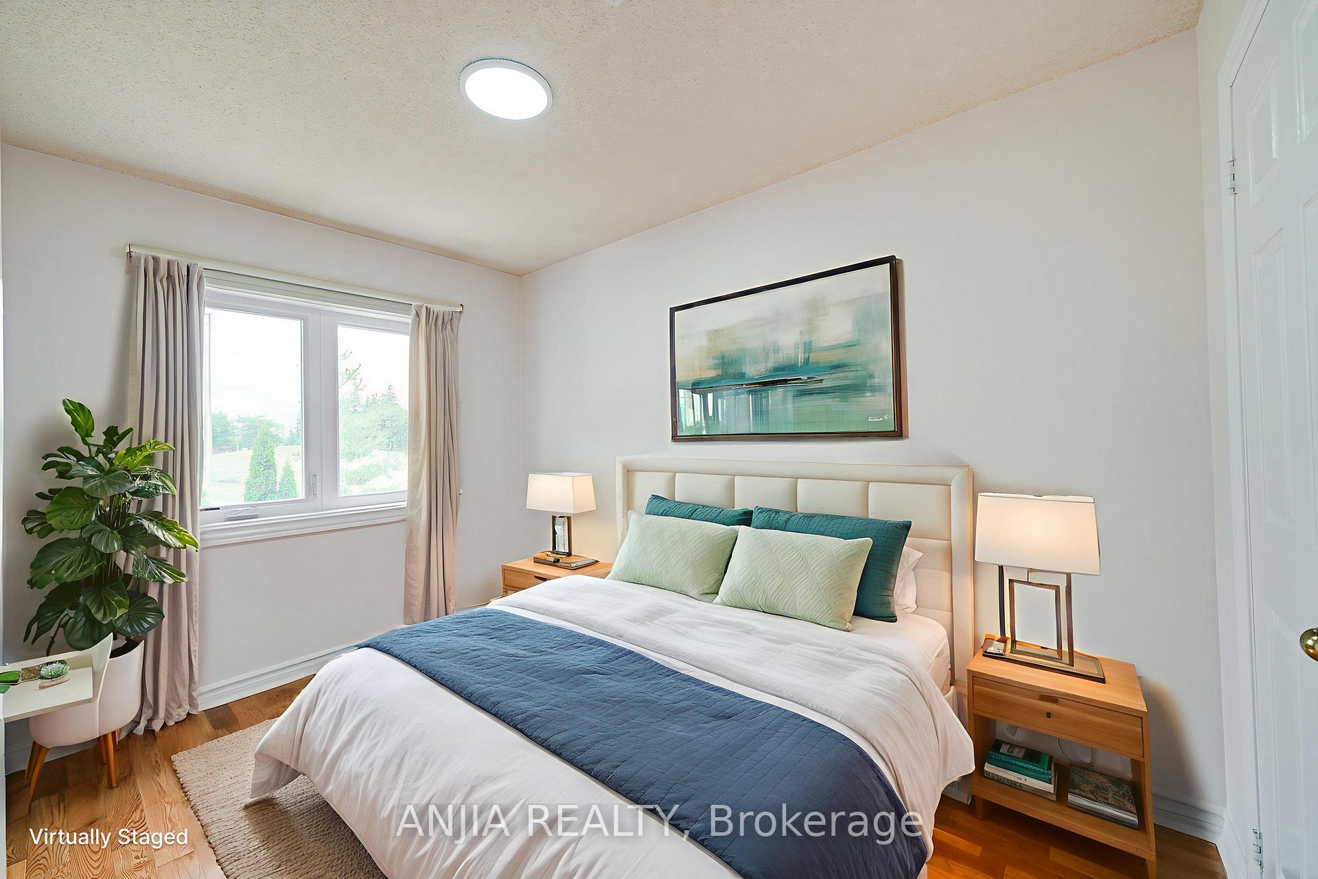 Photo 32 of 203 Milliken Meadows Drive, Markham, Milliken Mills West — HOMEH